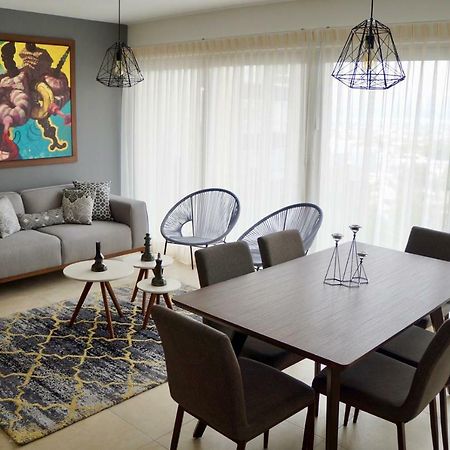 Metropolitan Suites Zapopan Eksteriør bilde